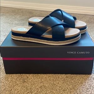 Vince Camuto RICKERT FLATFORM ESPADRILLE, size 6